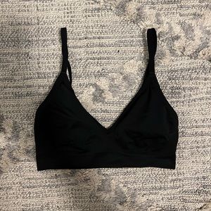 Black Gymshark sports bra small